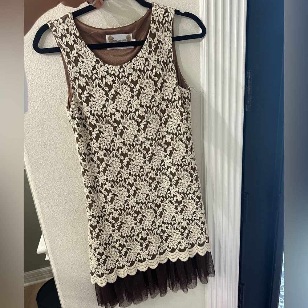 Elegant Lace Mini Dress - Cream and Brown
